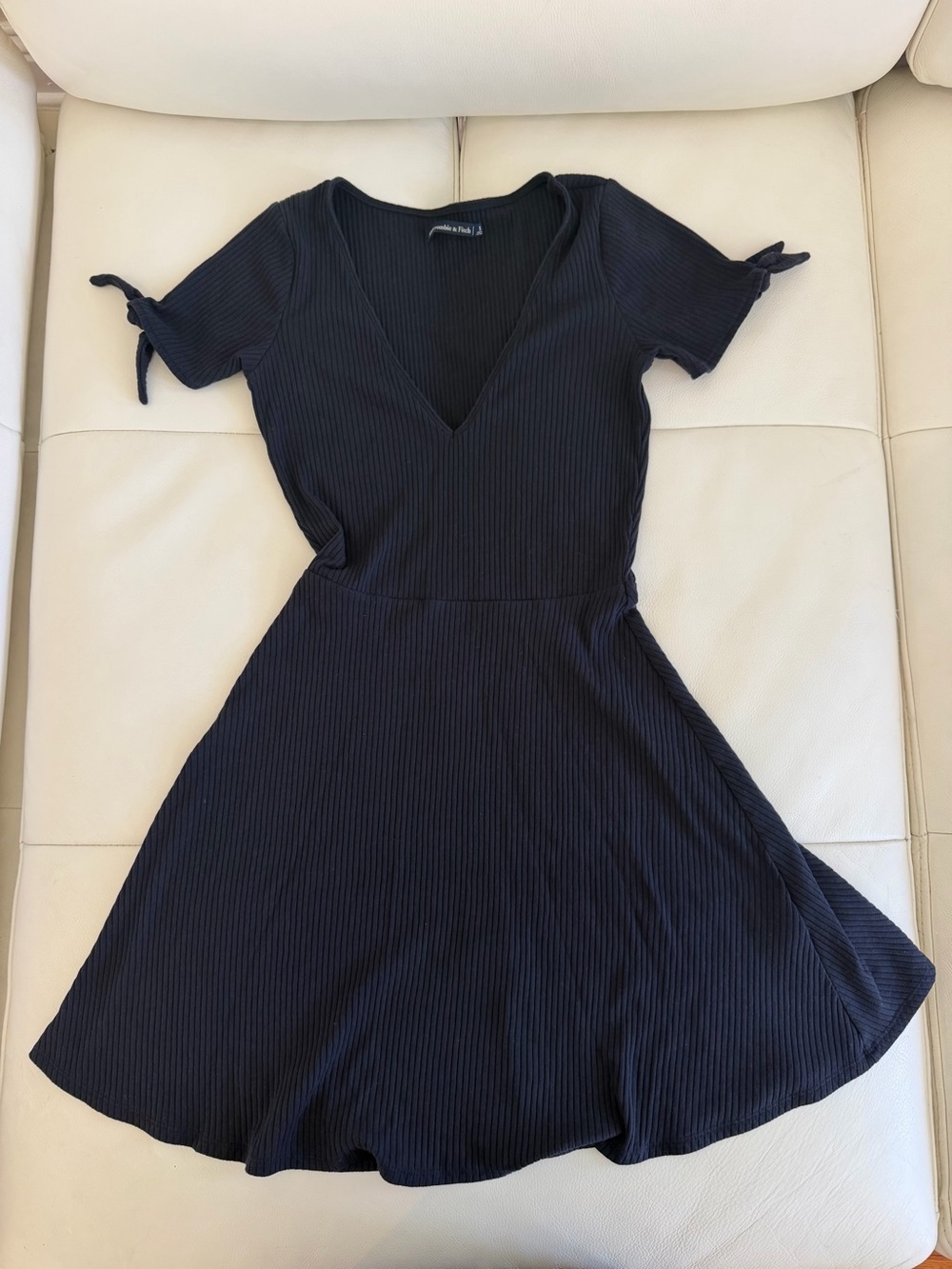 Abercrombie & Fitch Black Ribbed V-Neck Short Sleeve Skater Dress
